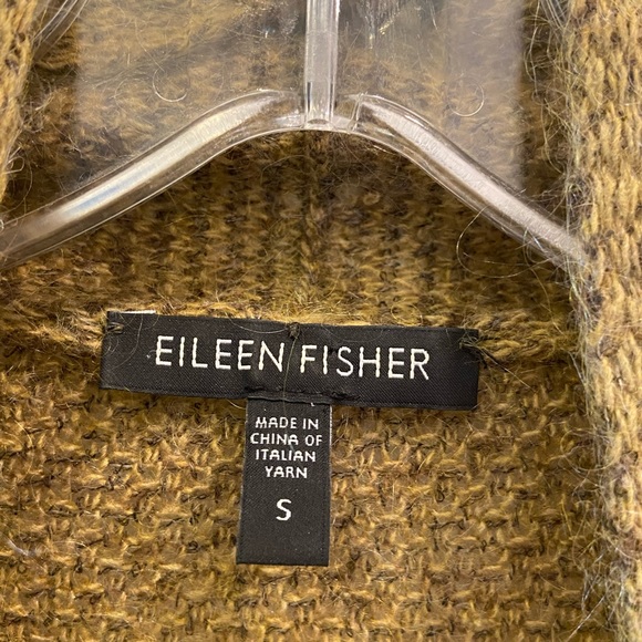 Beautiful Eileen Fisher cardigan in size S. - Picture 3 of 5